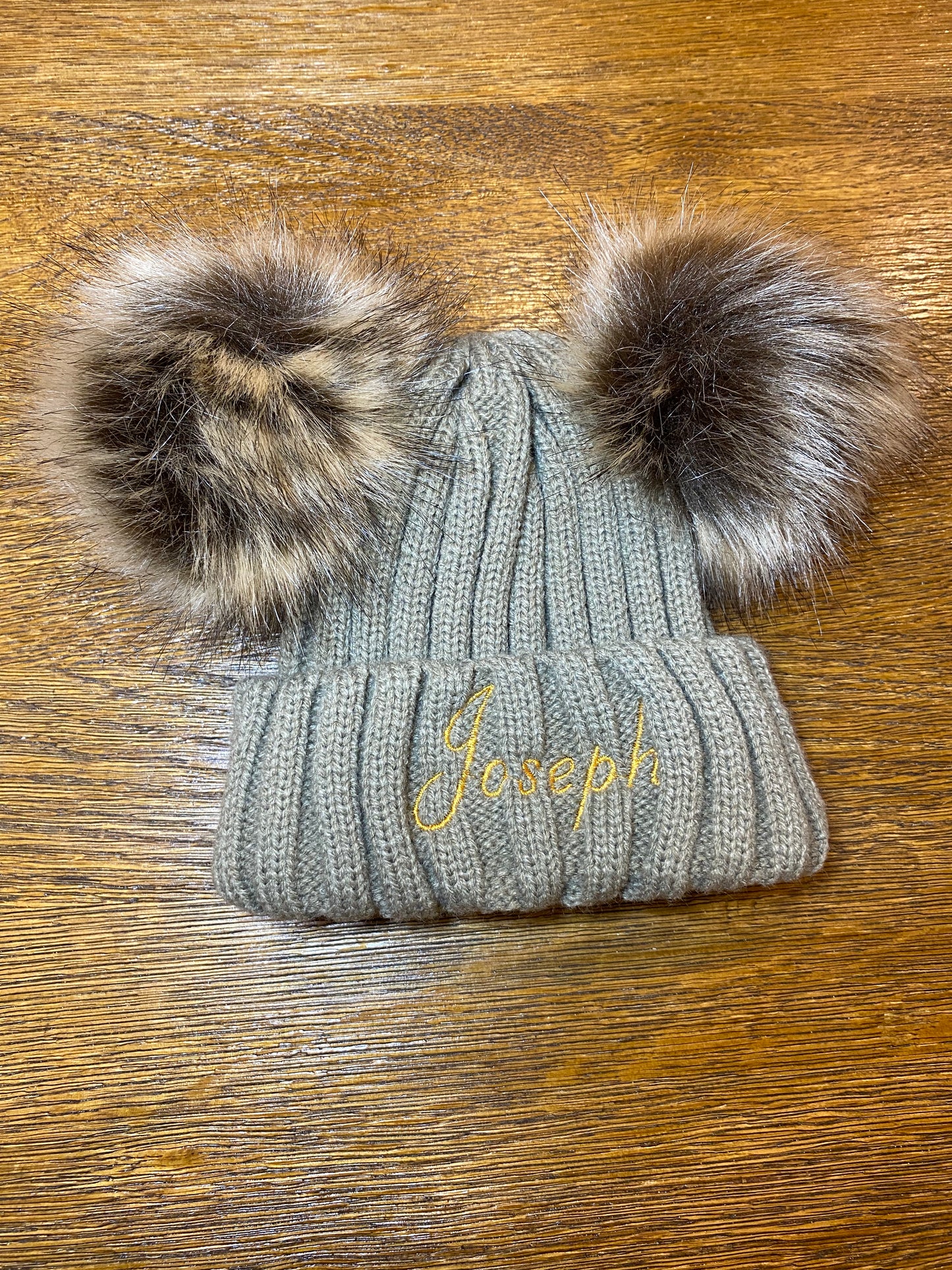 Khaki double bobble hat