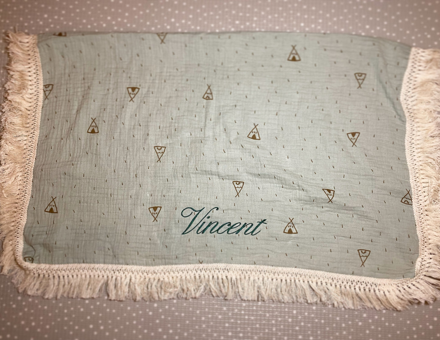 Tent tassel muslin blanket